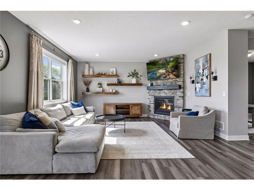 1247 Maple Lane Carver MN 55315 7081035 image8
