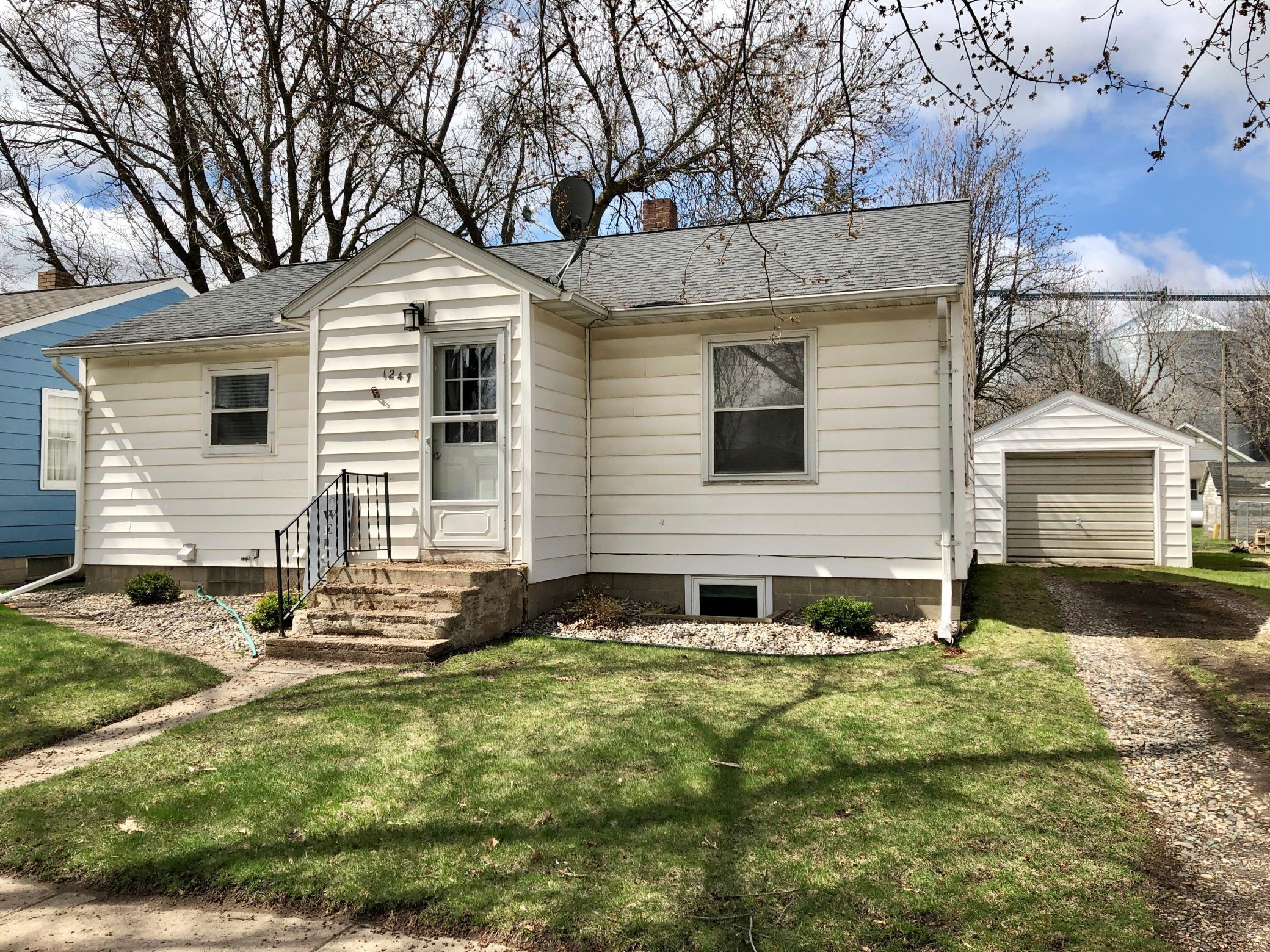 1247 Oak Street, Wabasso, MN, 56293 MLS 5739312 Edina Realty