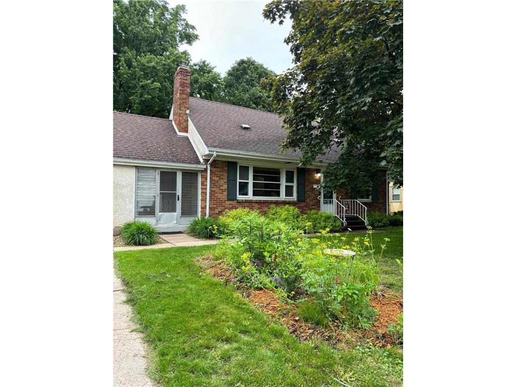 1247 Shryer Avenue W Roseville MN 55113 6547469 image1