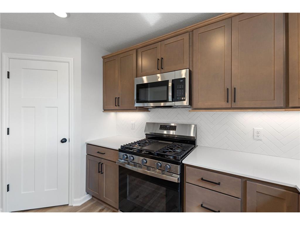 1248 Edge Way Jordan MN 55352 6784629 image9