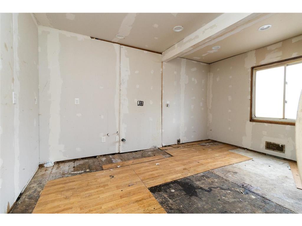 1248 Farrington Street Saint Paul MN 55117 7001762 image8