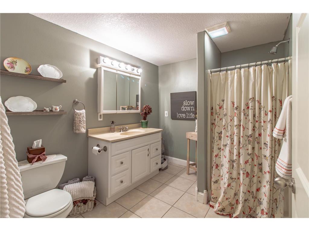 12480 212th Avenue NE New London MN 56273 7105626 image101