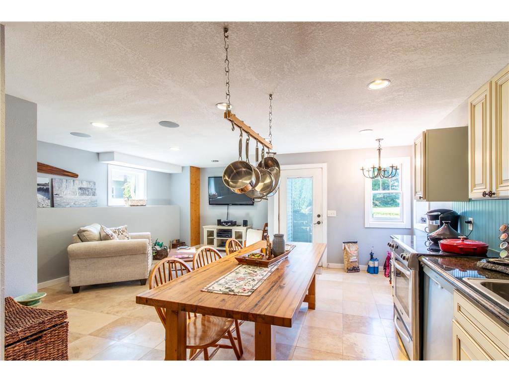 12480 212th Avenue NE New London MN 56273 7105626 image108
