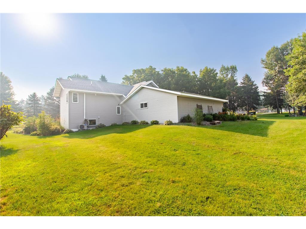 12480 212th Avenue NE New London MN 56273 7105626 image11