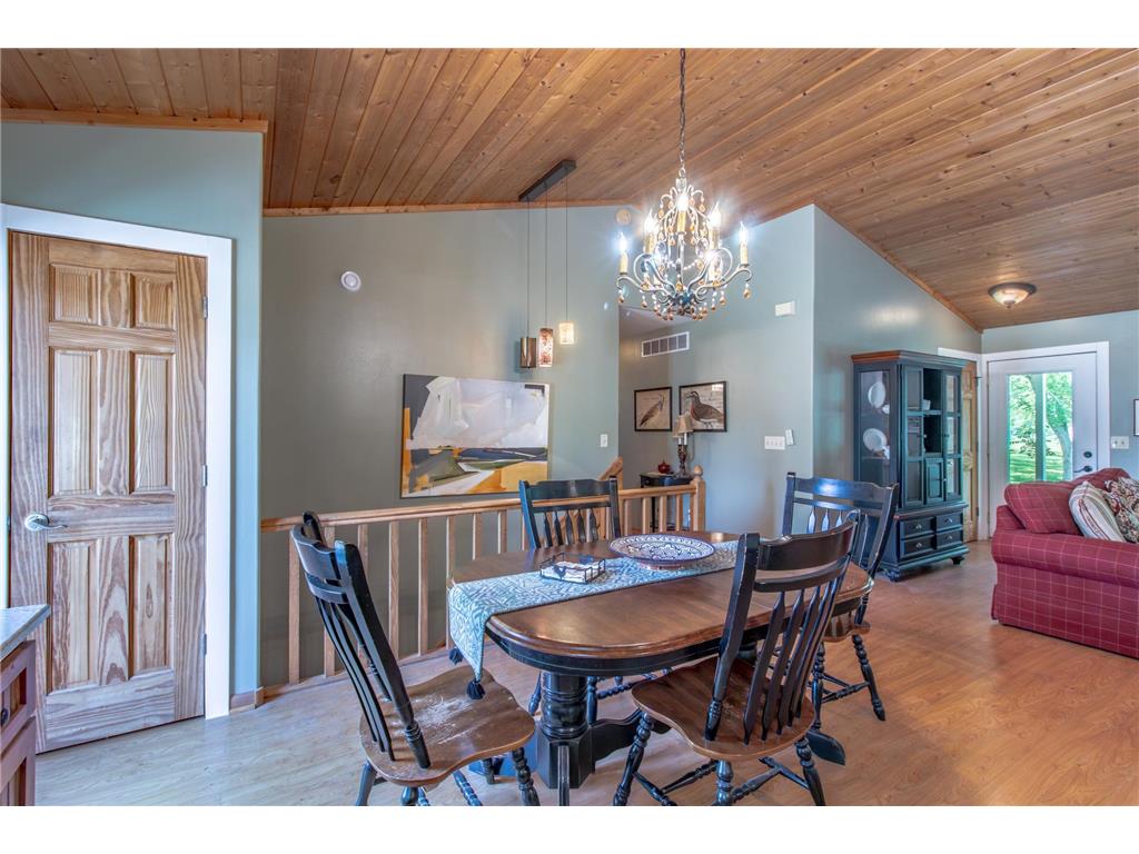 12480 212th Avenue NE New London MN 56273 7105626 image55