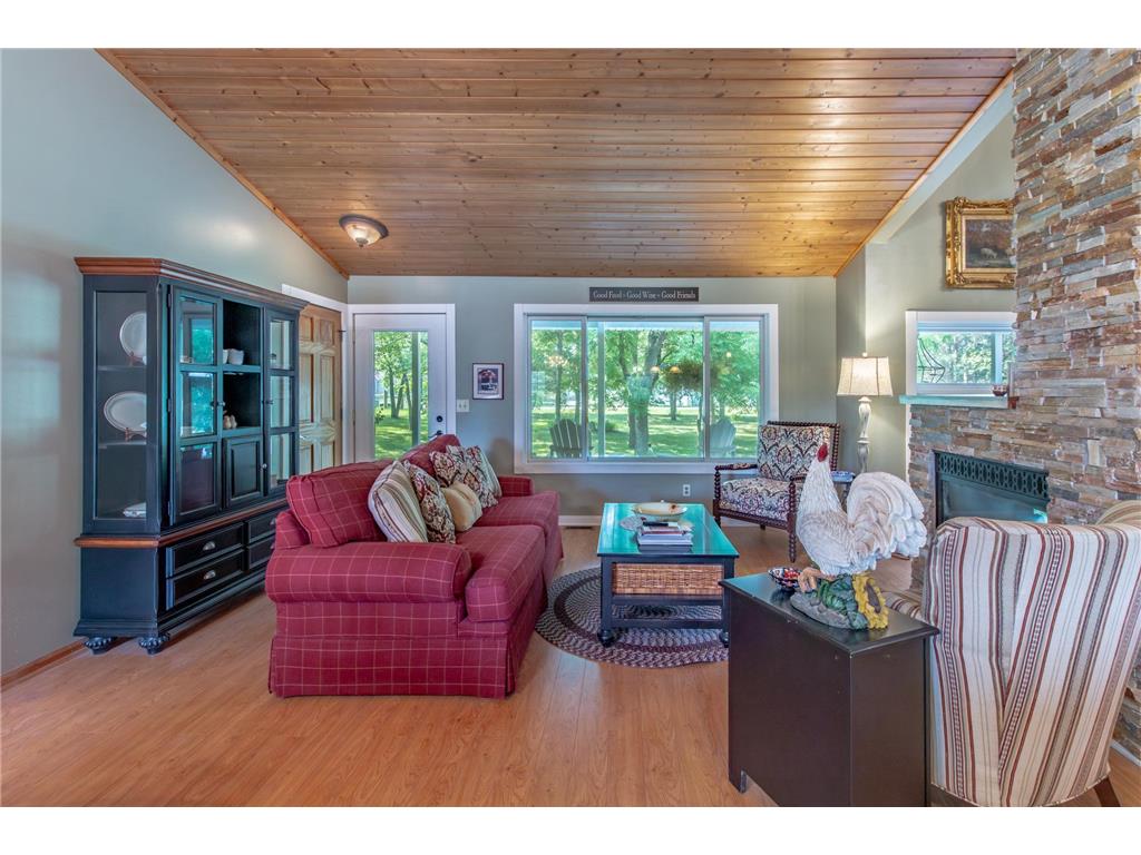 12480 212th Avenue NE New London MN 56273 7105626 image56