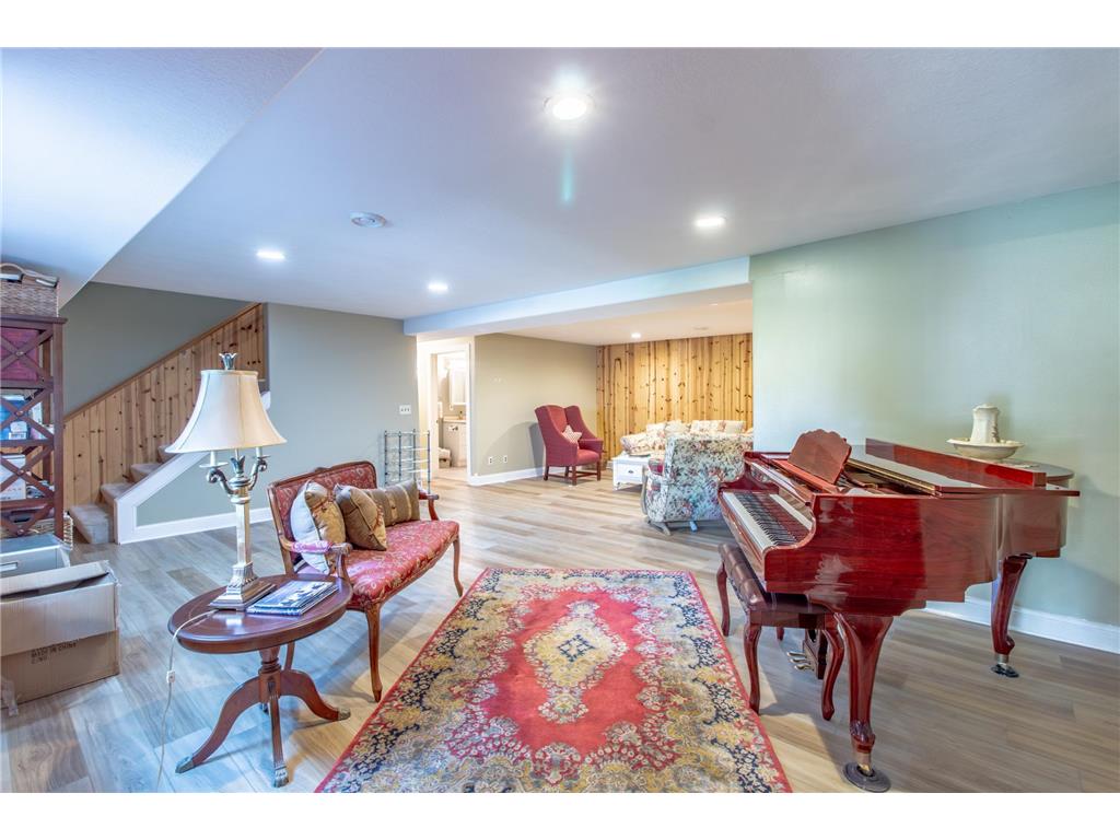 12480 212th Avenue NE New London MN 56273 7105626 image98