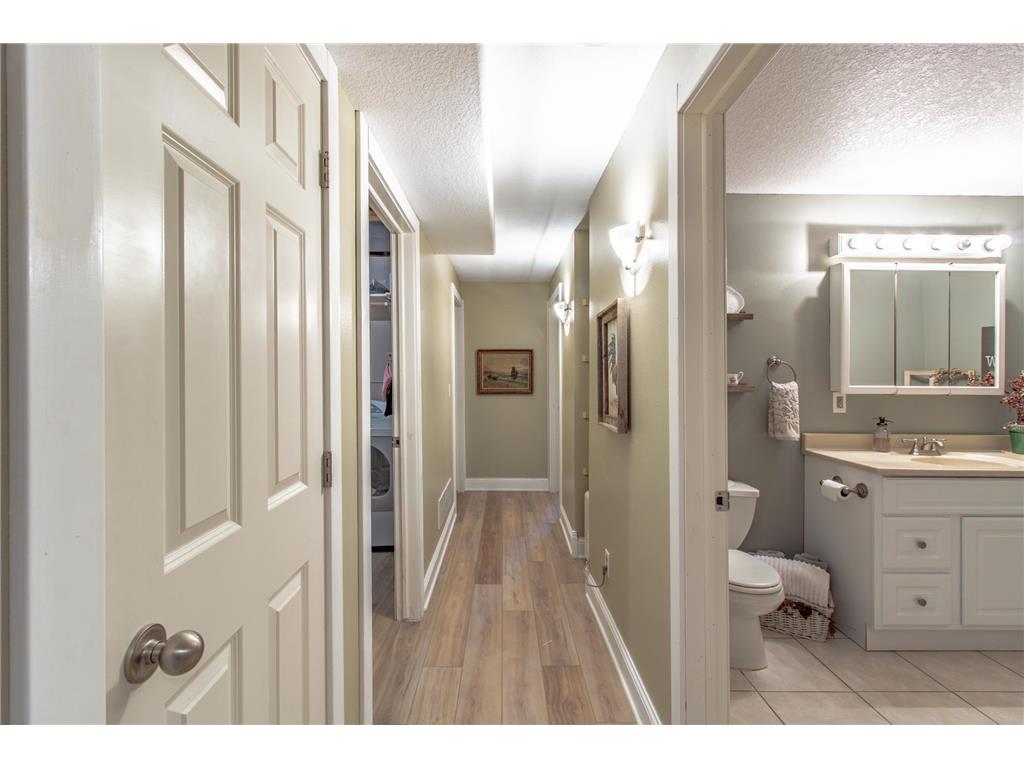 12480 212th Avenue NE New London MN 56273 7105626 image99