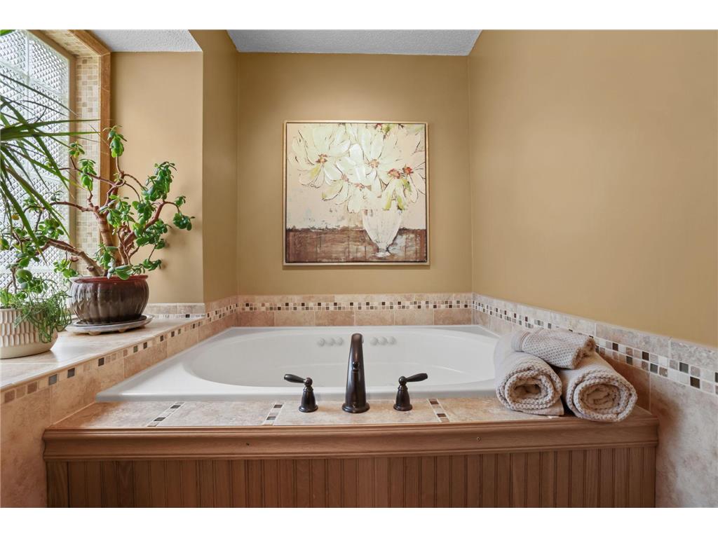 12481 88th Place N Maple Grove MN 55369 7063392 image20