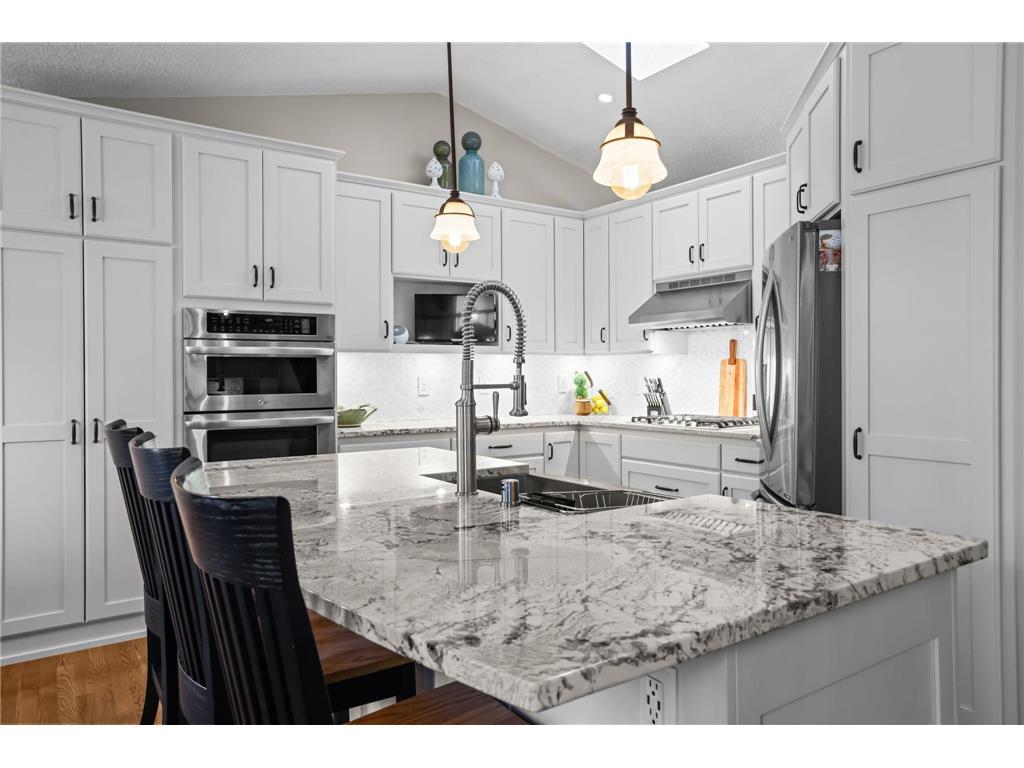 12481 88th Place N Maple Grove MN 55369 7063392 image8