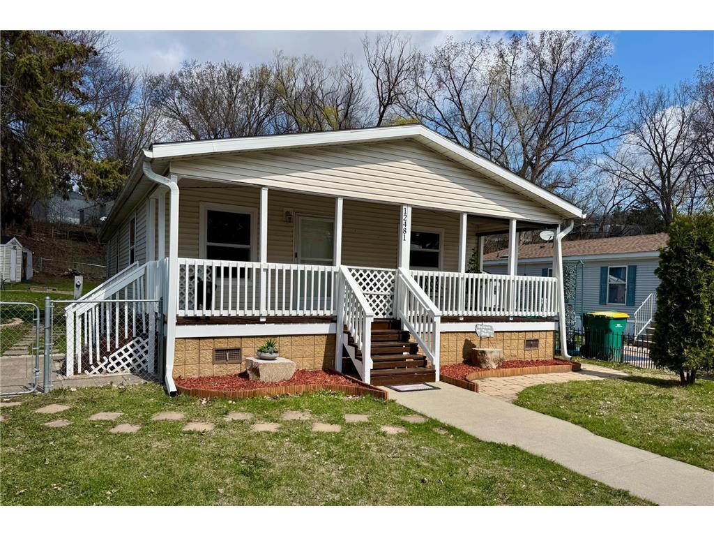 12481 Genesee Way Apple Valley MN 55124 6707686 image1