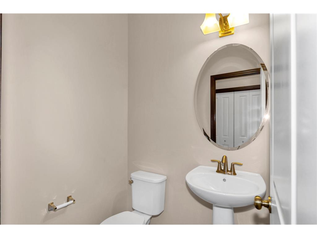 12484 Bataan Street NE Blaine MN 55449 6813888 image10