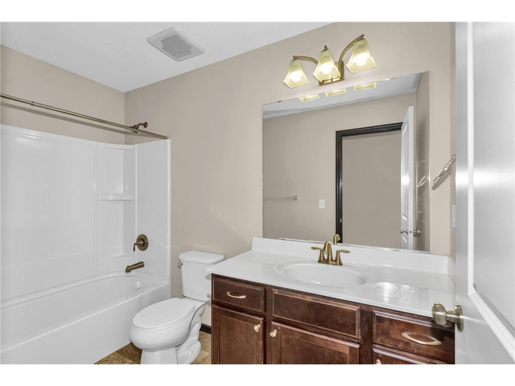 12484 Bataan Street NE Blaine MN 55449 6813888 image22