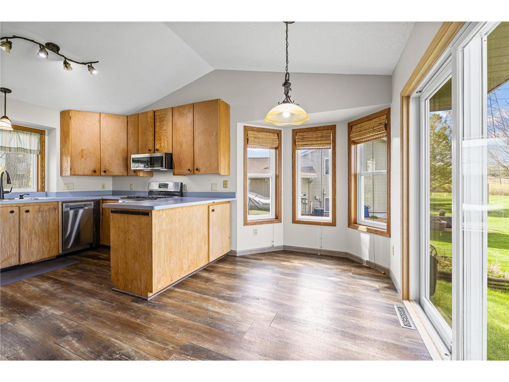 12484 Independence Avenue Savage MN 55378 7043411 image4