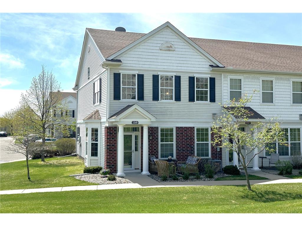 1249 Chateau Avenue #405 Maplewood MN 55109 7061132 image1