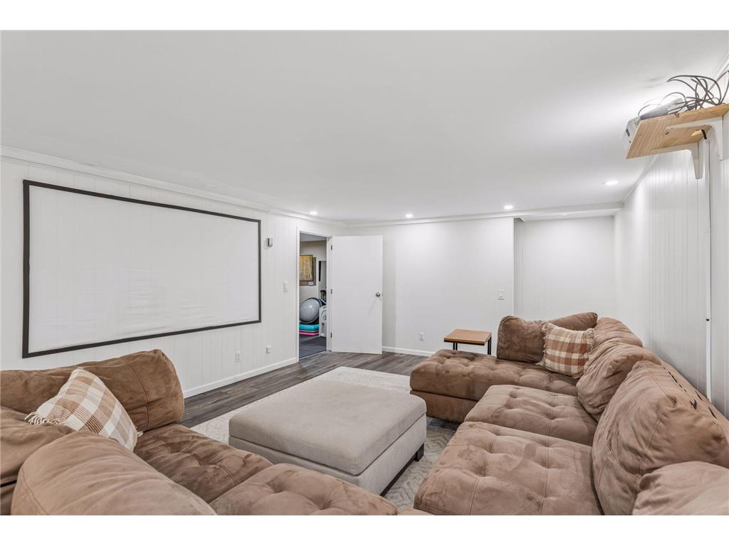 1249 Pinewood Court Woodbury MN 55125 7044237 image18