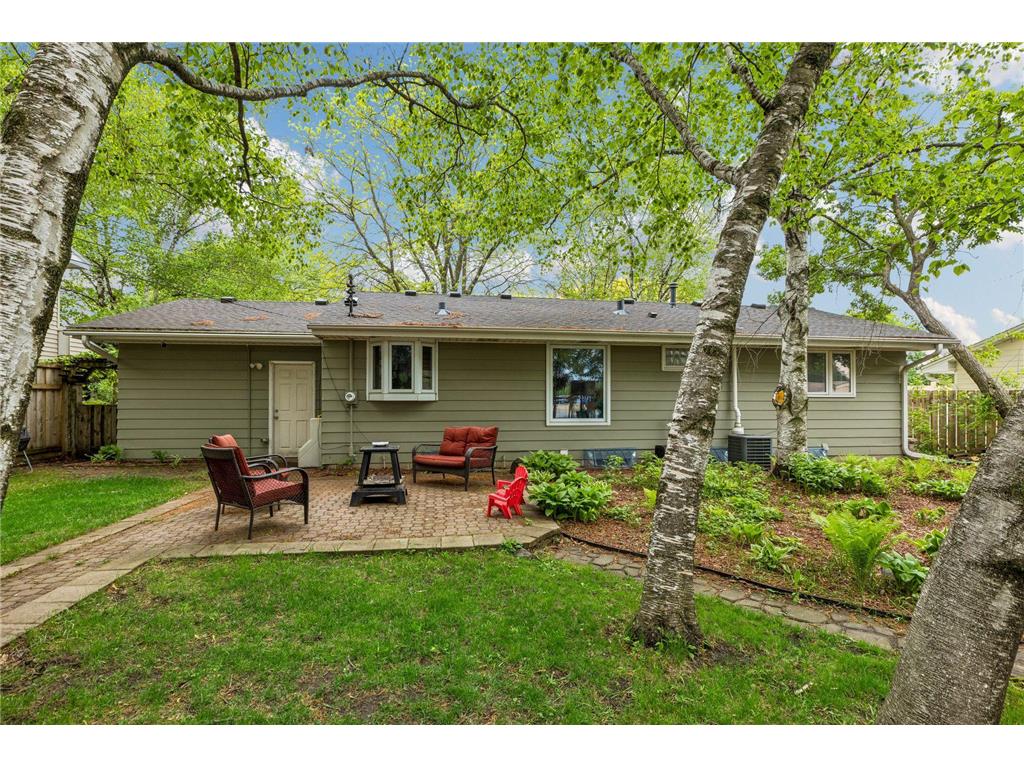 1249 Pinewood Court Woodbury MN 55125 7044237 image23