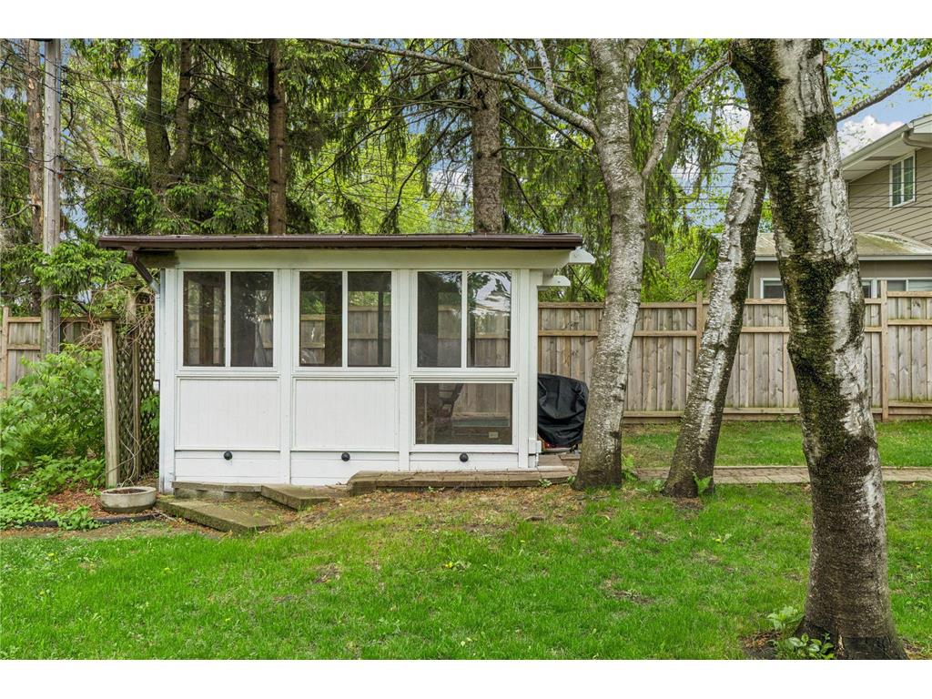 1249 Pinewood Court Woodbury MN 55125 7044237 image28