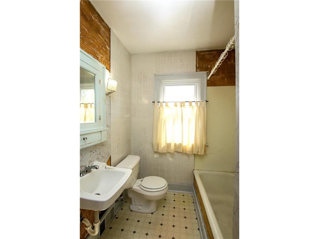 125 Adams Street SE Hutchinson MN 55350 7077380 image11