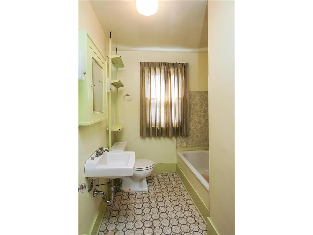 125 Adams Street SE Hutchinson MN 55350 7077380 image17