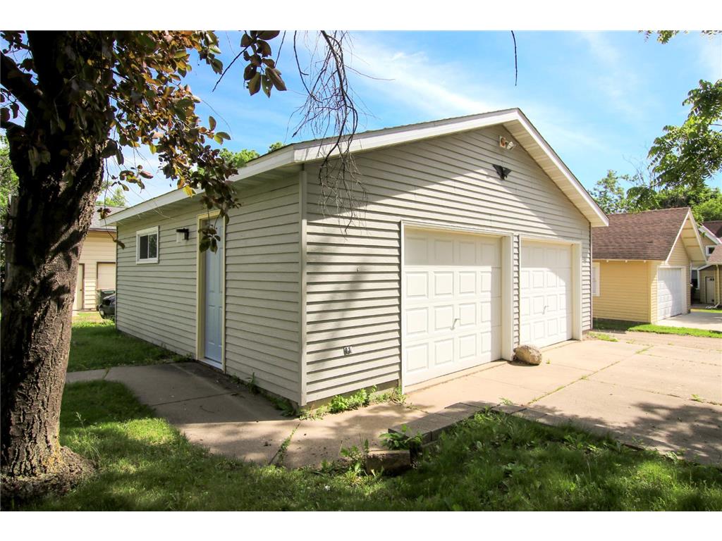 125 Adams Street SE Hutchinson MN 55350 7077380 image2