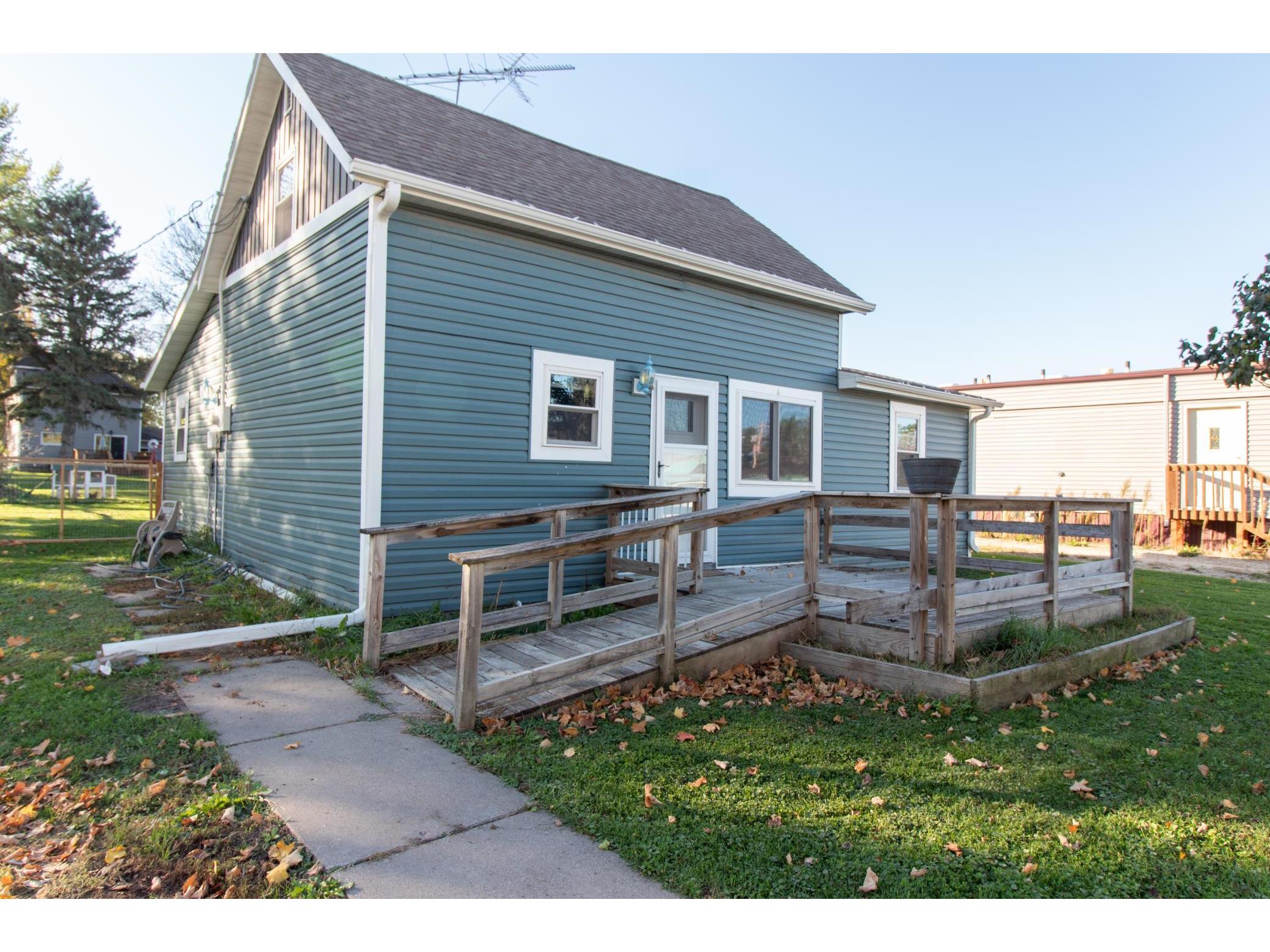 125 Center Avenue N, Elgin, MN 55932 MLS 6115660 Edina Realty