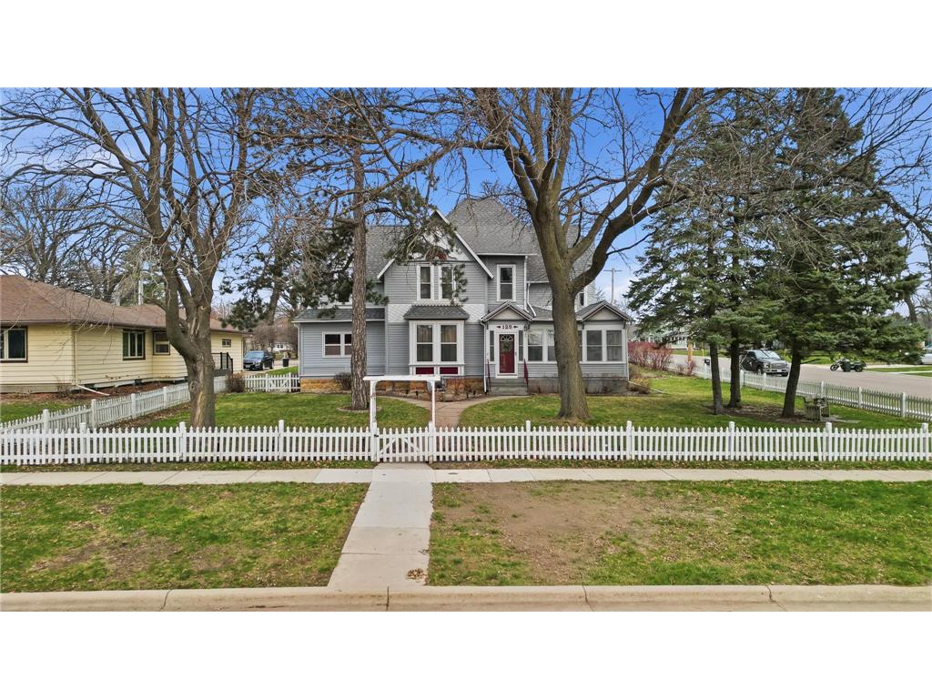 125 E 2nd Street Blue Earth MN 56013 7051481 image2
