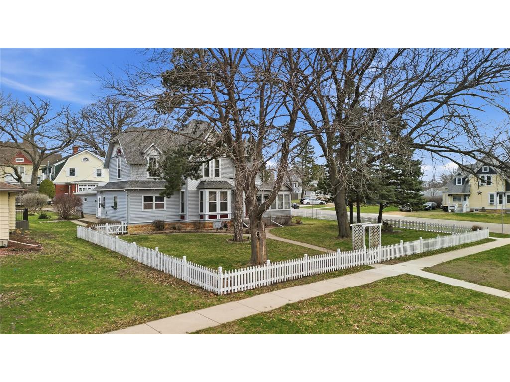 125 E 2nd Street Blue Earth MN 56013 7051481 image27
