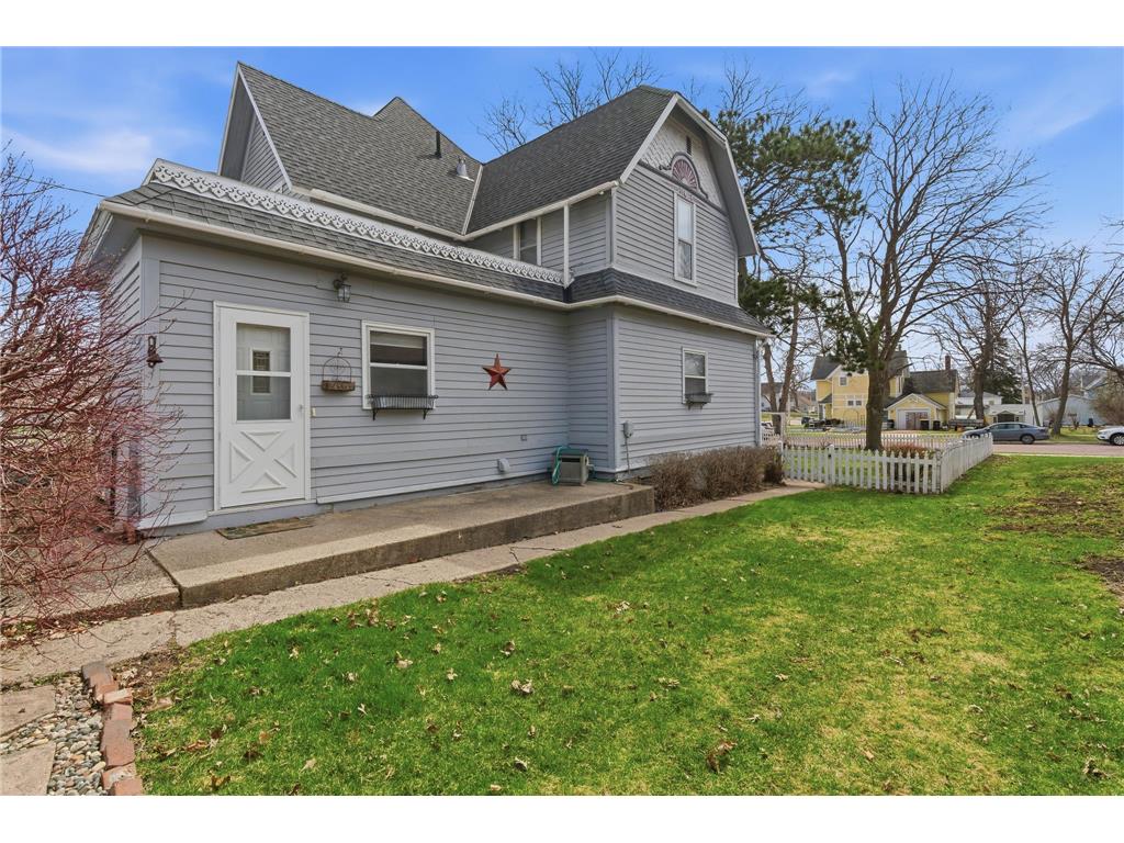 125 E 2nd Street Blue Earth MN 56013 7051481 image35