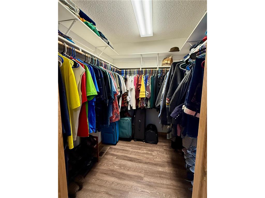 125 Meadow Lane New London MN 56273 7000737 image25