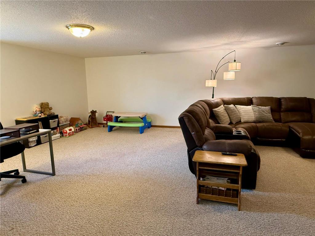 125 Meadow Lane New London MN 56273 7000737 image33