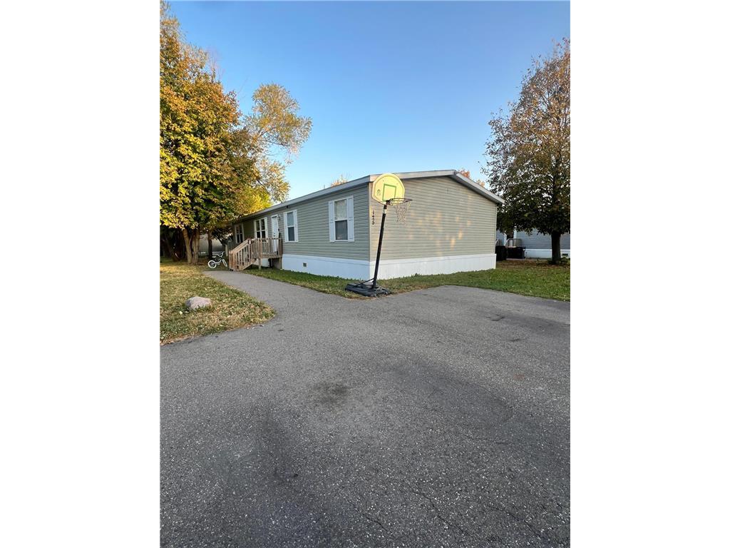 125 Mozart Avenue W Mankato MN 56001 6615114 image1