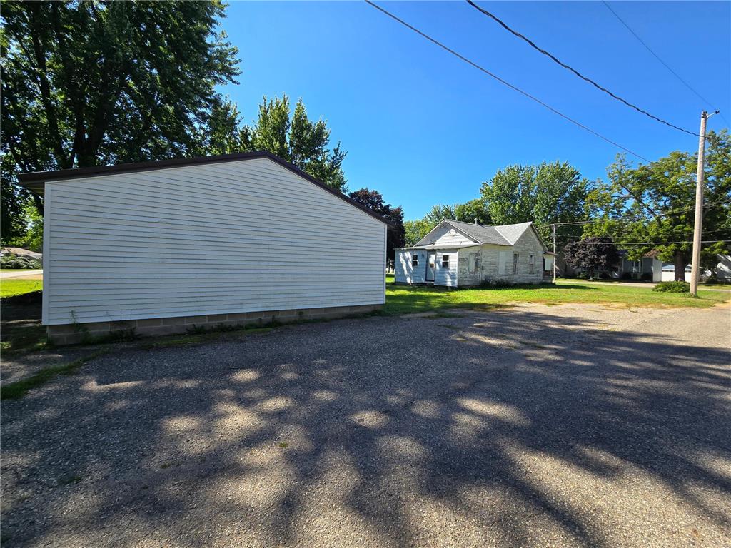 125 N 2nd Street Eagle Lake MN 56024 6783570 image1