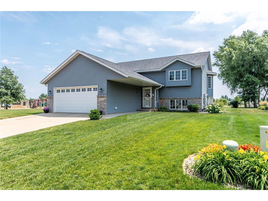 125 Pebble Creek Drive, Mankato, MN, 56001 MLS 6395032 Edina Realty