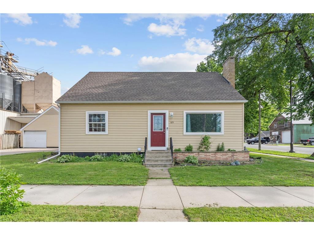 125 W Church Street Belle Plaine MN 56011 7084162 image1