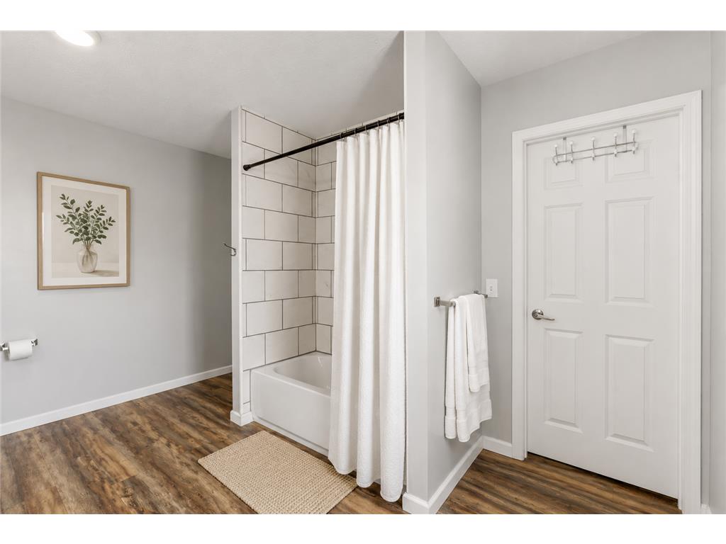125 W Church Street Belle Plaine MN 56011 7084162 image11
