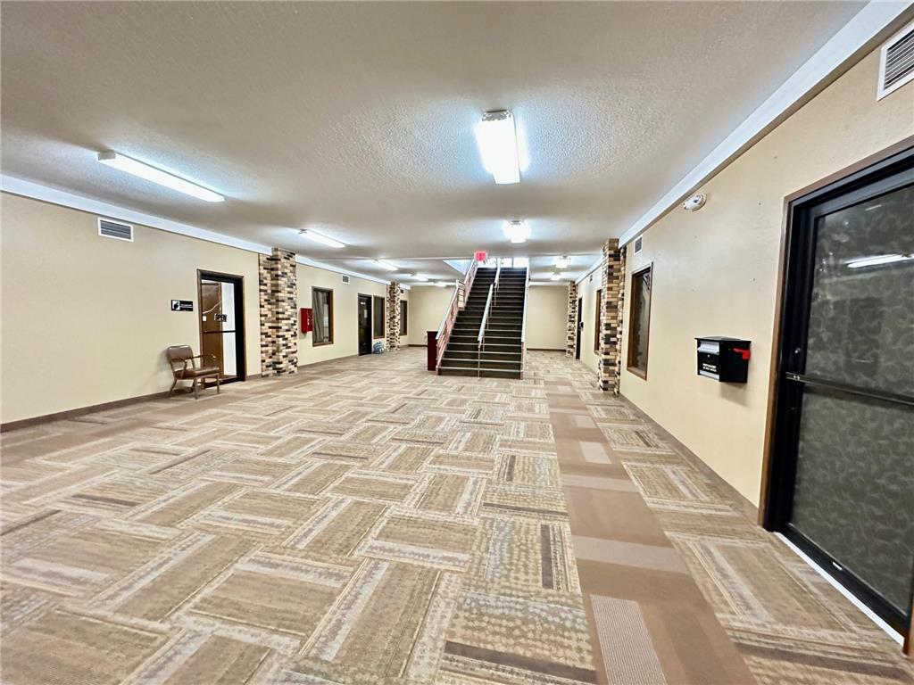 125 W Lincoln Avenue #Suite 17 B Fergus Falls Twp MN 56537 6796329 image4