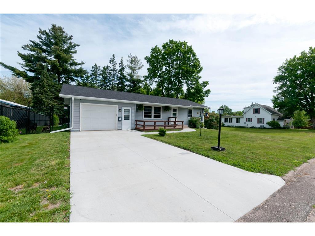 125 W Monroe Avenue Barron WI 54812 7085352 image2
