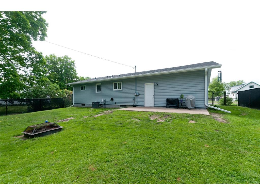 125 W Monroe Avenue Barron WI 54812 7085352 image4