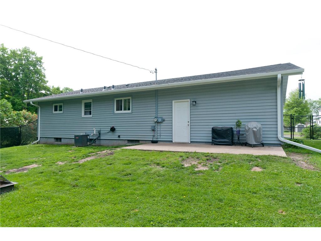 125 W Monroe Avenue Barron WI 54812 7085352 image5