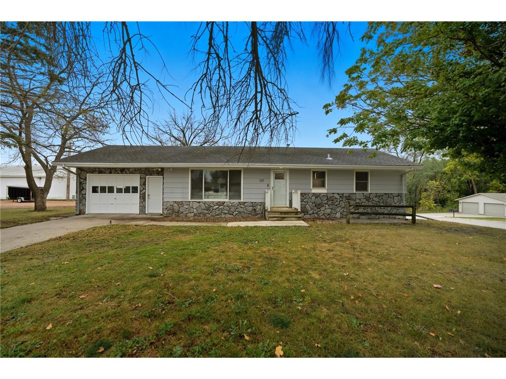 125 W Raven Street Belle Plaine MN 56011 6785563 image1