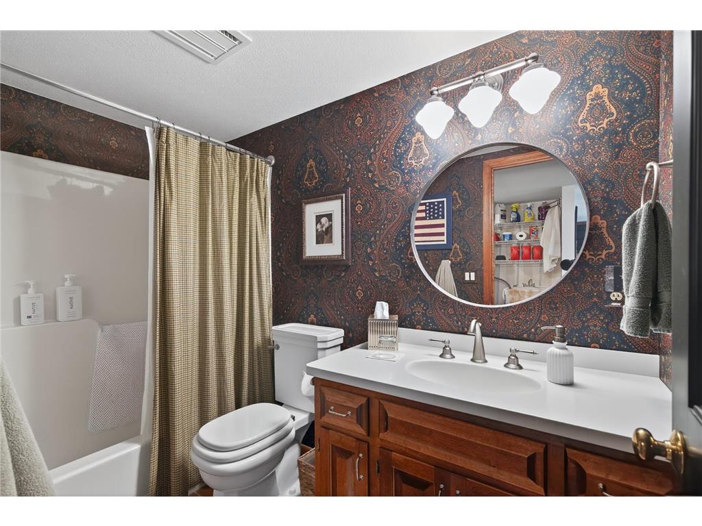 125 Wildwood Bay Drive Mahtomedi MN 55115 7050760 image42