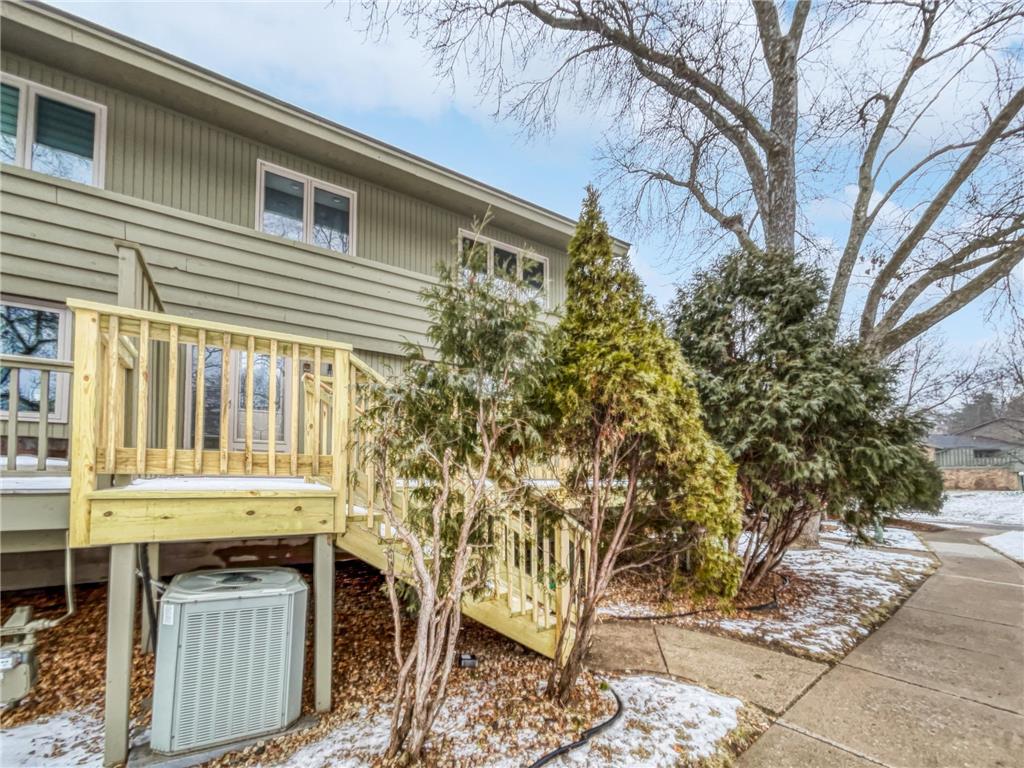 125 Windsor Court New Brighton MN 55112 6483940 image1