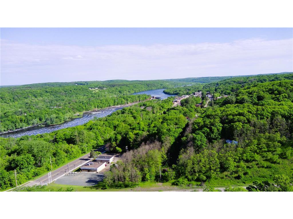 125 (Xxx) E Alabama Street Saint Croix Falls WI 54024 6649399 image1