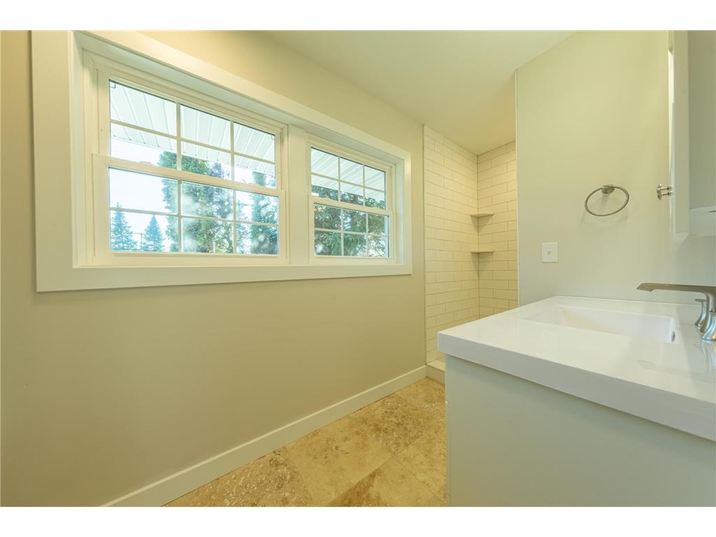 1250 13th Street NW New Brighton MN 55112 - Long Lake 7016034 image17