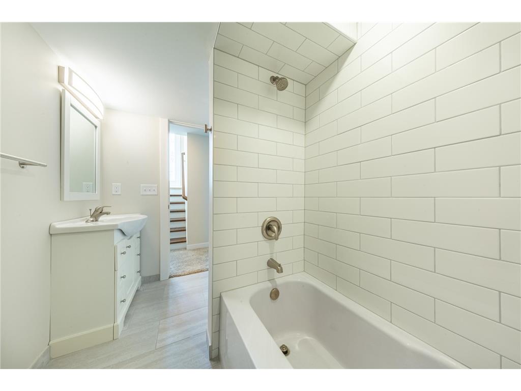 1250 13th Street NW New Brighton MN 55112 - Long Lake 7016034 image29