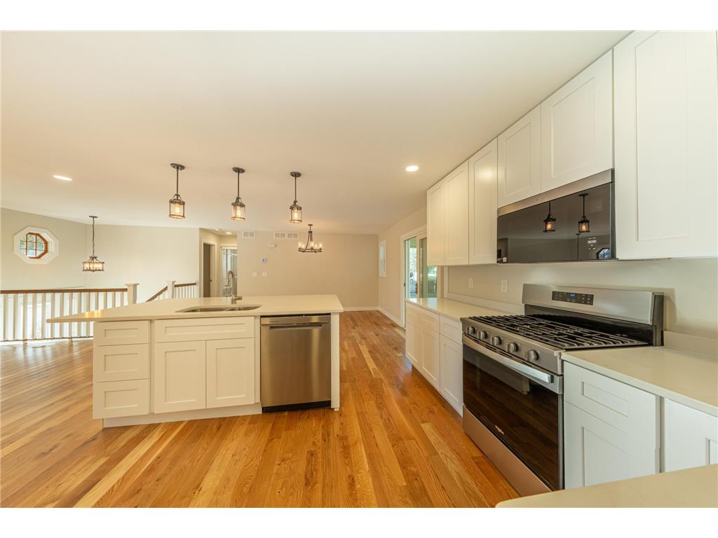 1250 13th Street NW New Brighton MN 55112 - Long Lake 7016034 image4