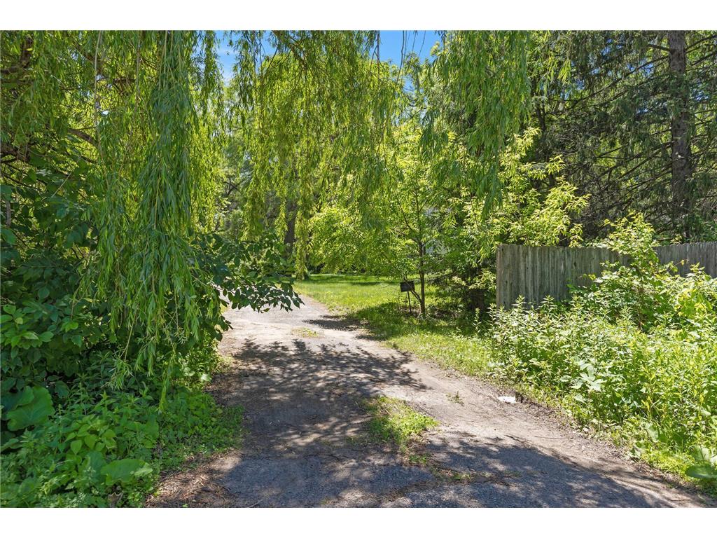 1250 Cliff Road, Eagan, MN, 55123 MLS 6550590 Edina Realty