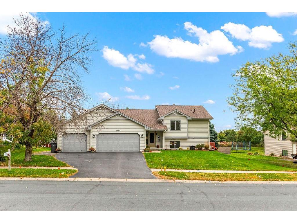 1250 Lake Susan Hills Drive Chanhassen MN 55317 6803523 image1