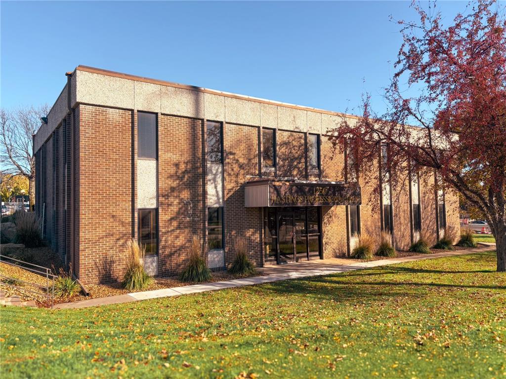 1250 N Frontage Road Hastings MN 55033 6770821 image1